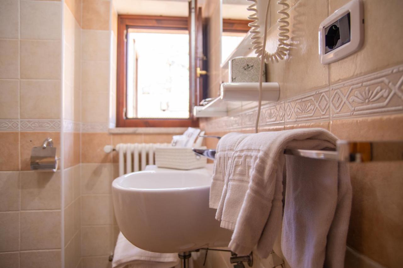 Abete Bianco - Albergo Del Natale Camigliatello Silano Buitenkant foto