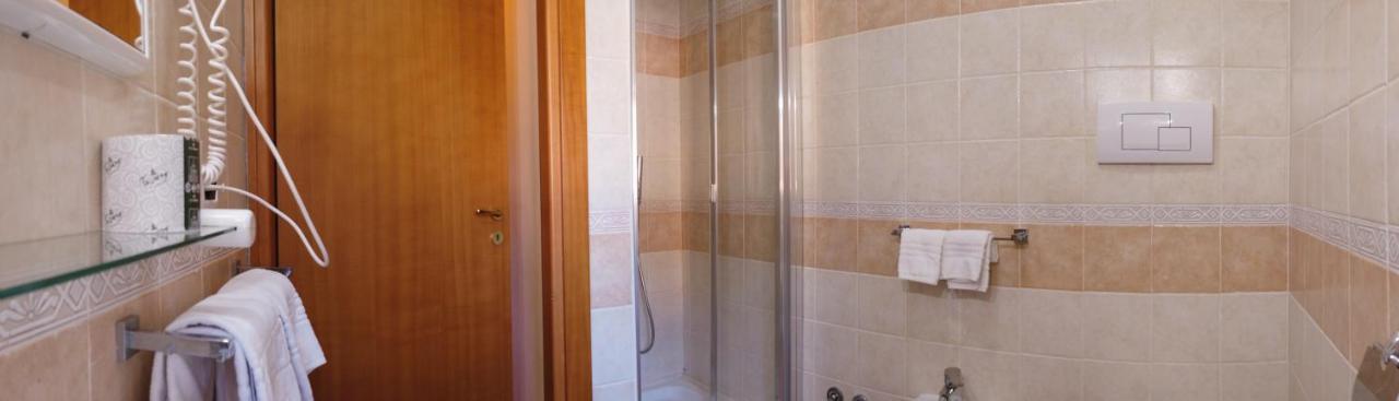 Abete Bianco - Albergo Del Natale Camigliatello Silano Buitenkant foto